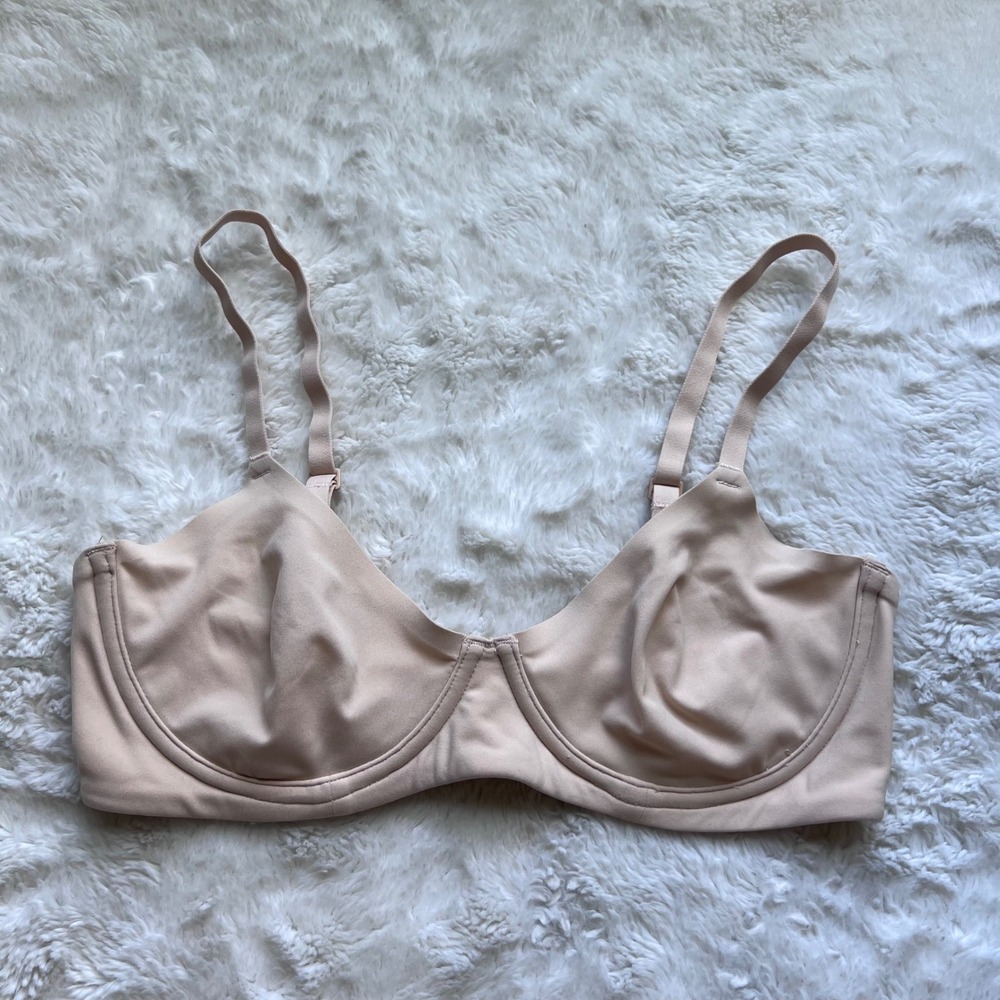 Skims Fits Everybody Underwire Bra 34C Clay Nude Tan Adjustable Straps RN158973